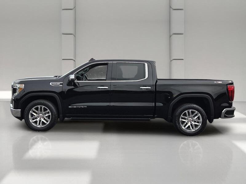 Used 2022 Onyx Black GMC 4WD CREW CAB 147" SLT image 2