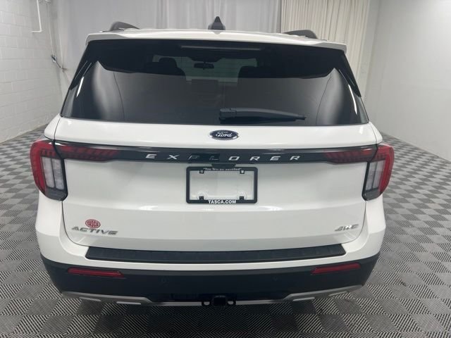 New 2026 Star White Metallic Tri-Coat Ford Active image 7