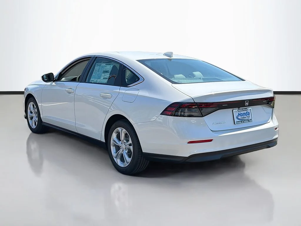 New 2026 Platinum White Pearl Honda LX image 7