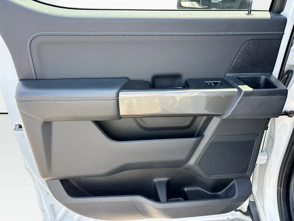 Certified Used 2023 Oxford White Ford XLT image 19