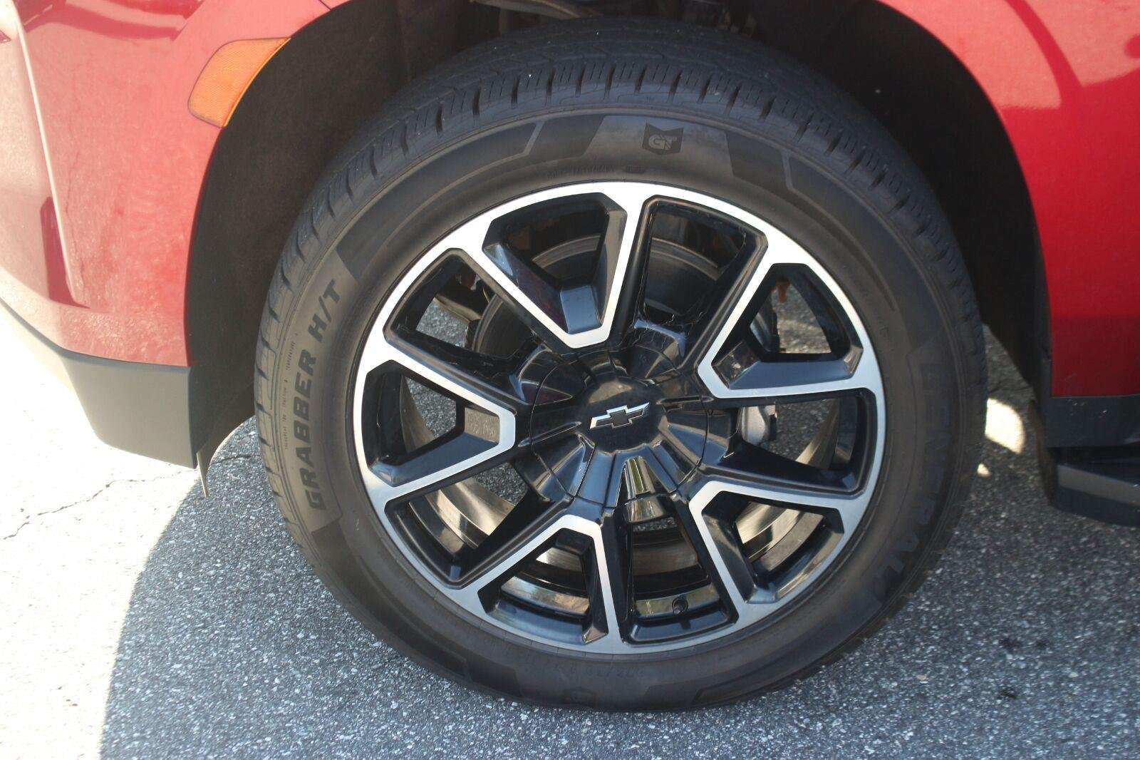 Used 2023 RADIANT RED TINTCOAT Chevrolet RST image 44