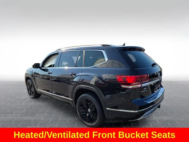 Used 2018 Black Volkswagen SEL Premium image 6