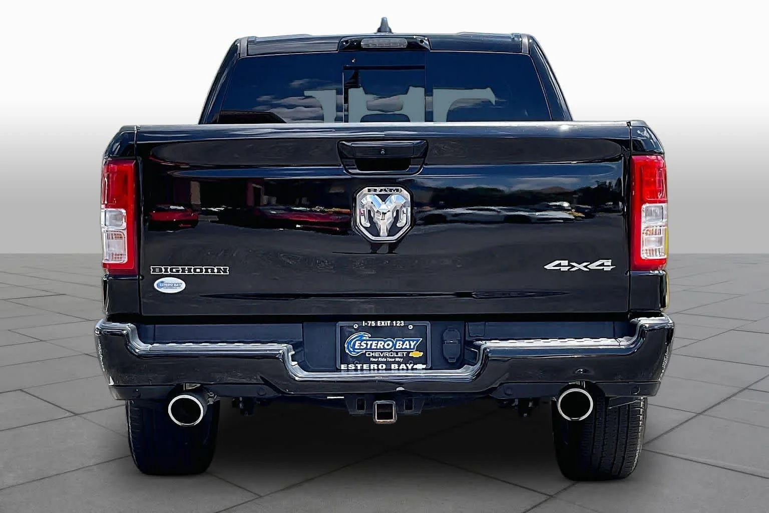 Used 2022 Diamond Black Crystal Pearlcoat Ram Big Horn image 5