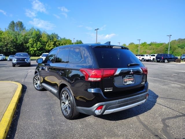 Used 2017 Black Mitsubishi SE image 5
