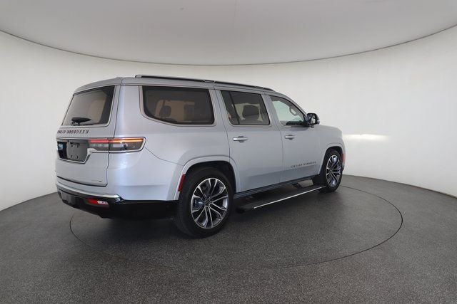 2023 Jeep Grand Wagoneer Series III - Photo 18