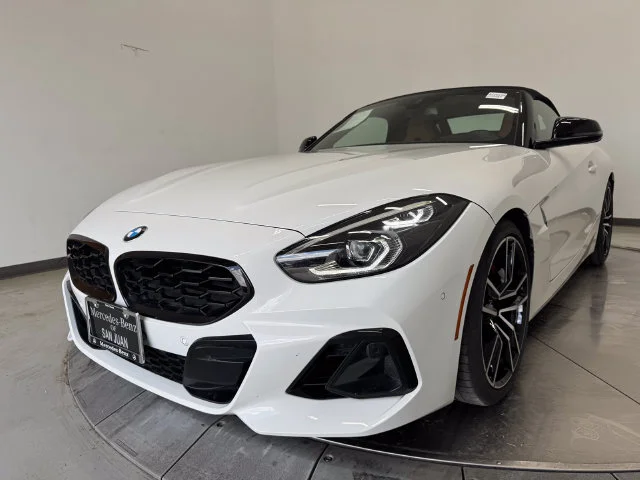 Used 2025 Alpine White BMW sDrive M40i image 29