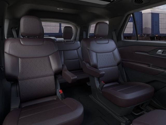 New 2026 Star White Metallic Tri-Coat Ford Platinum™ image 12