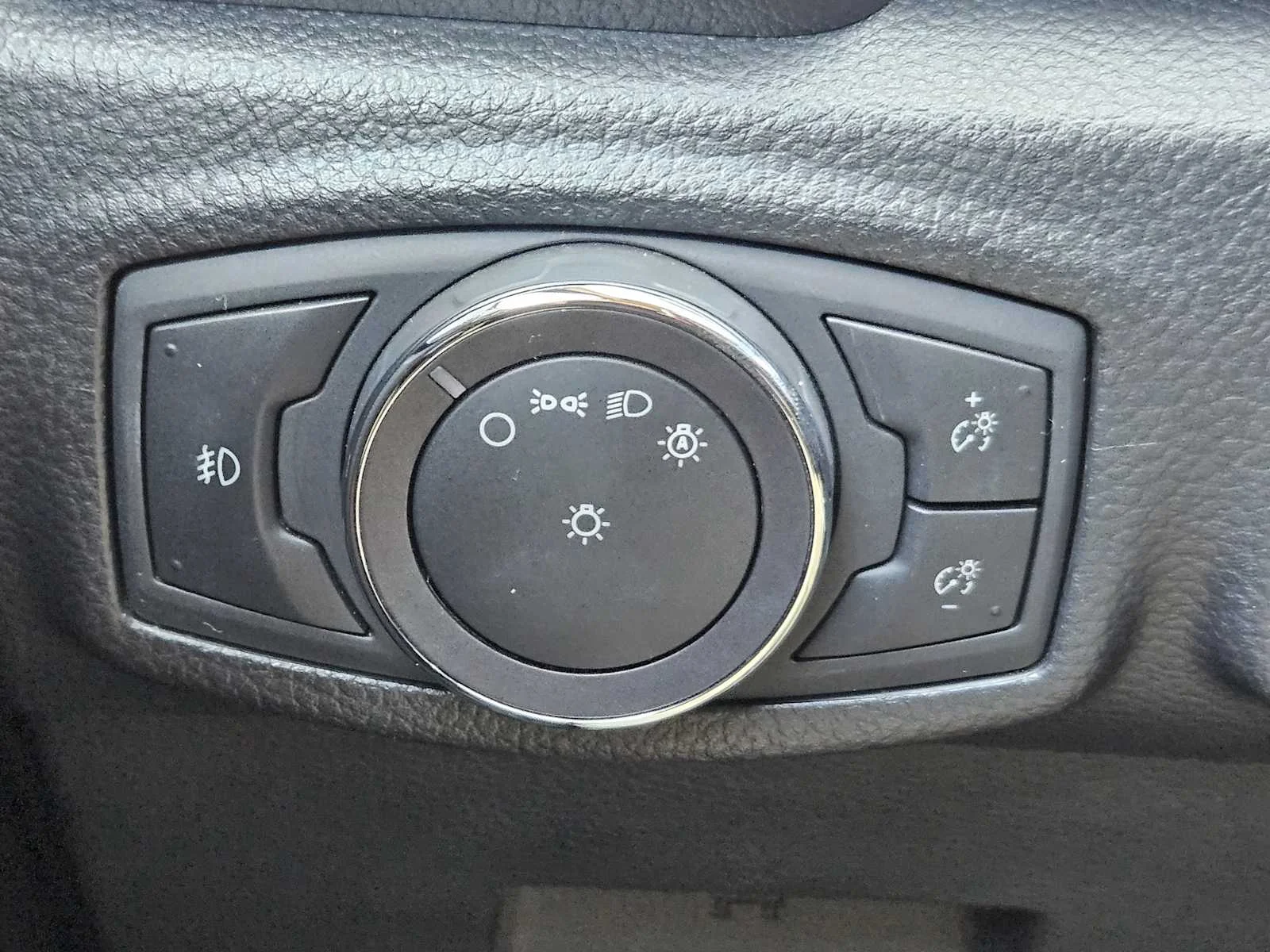 Used 2019 Shadow Black Ford LARIAT image 17