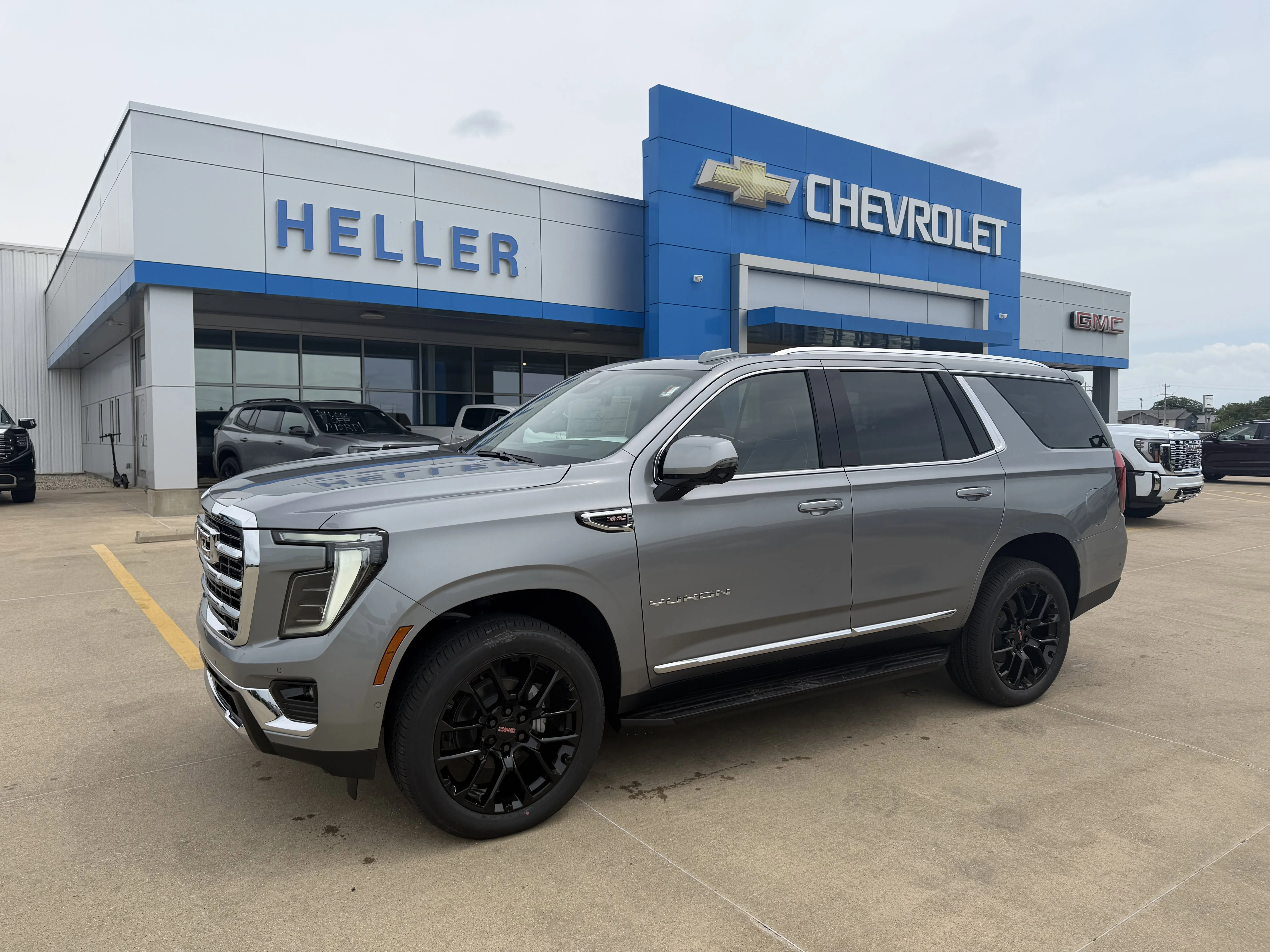 New 2026 Sterling Metallic GMC Elevation image 2