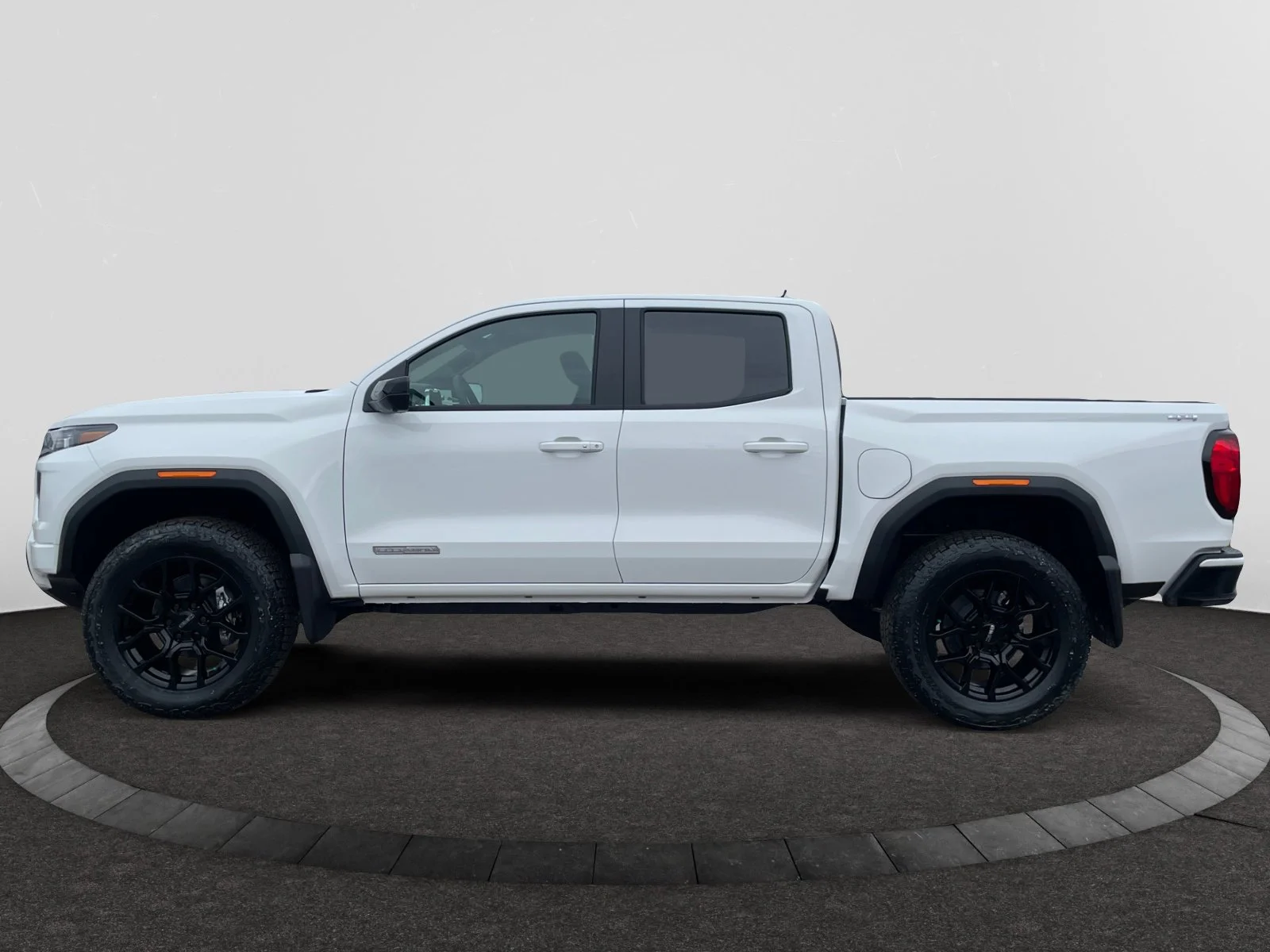 New 2026 Summit White GMC Elevation image 2