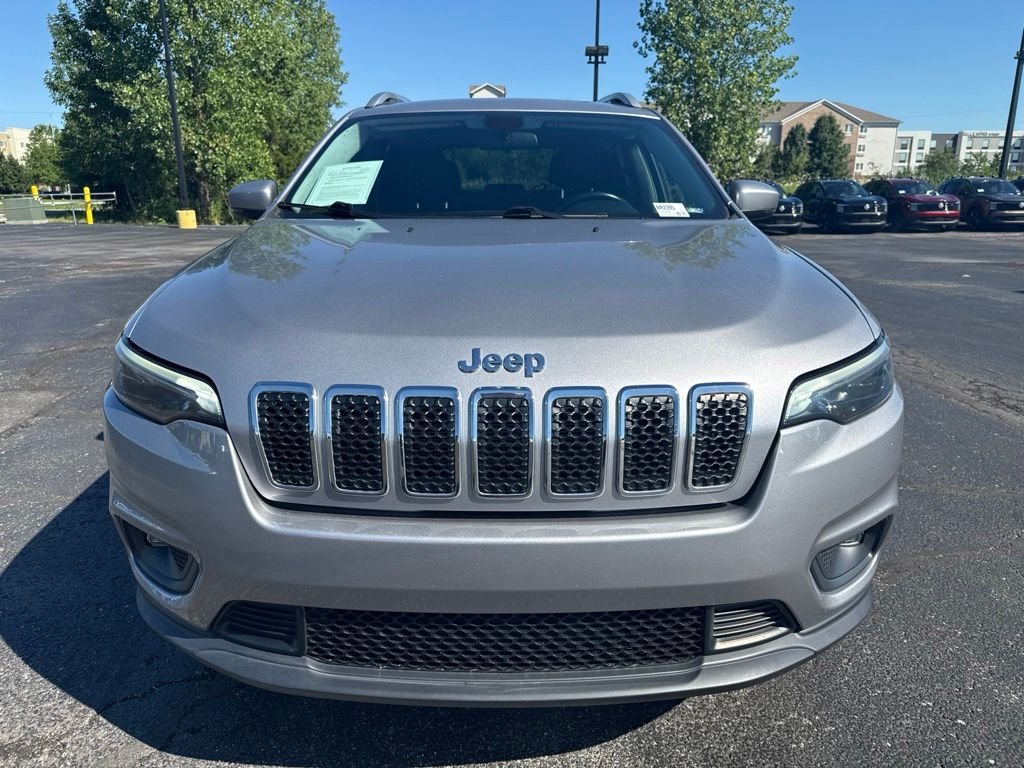 Used 2020 Silver Jeep Latitude Plus image 8