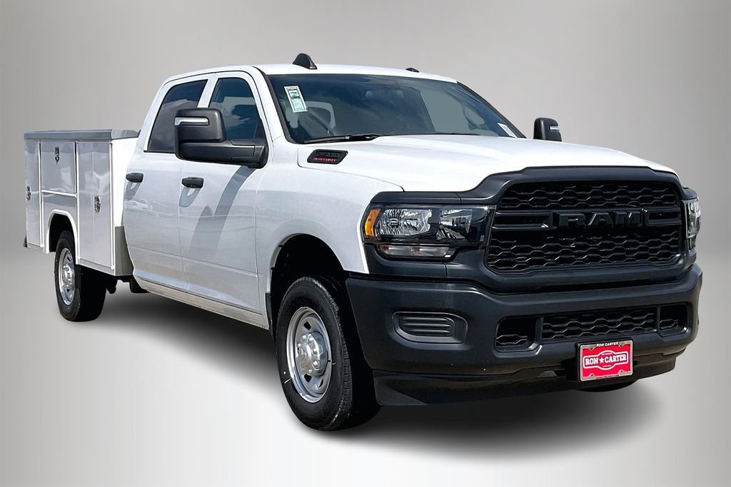 New 2024 Ram 2500 Tradesman 4D Crew Cab
