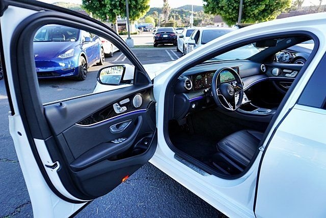 Used 2022  Mercedes-Benz E 350 image 40