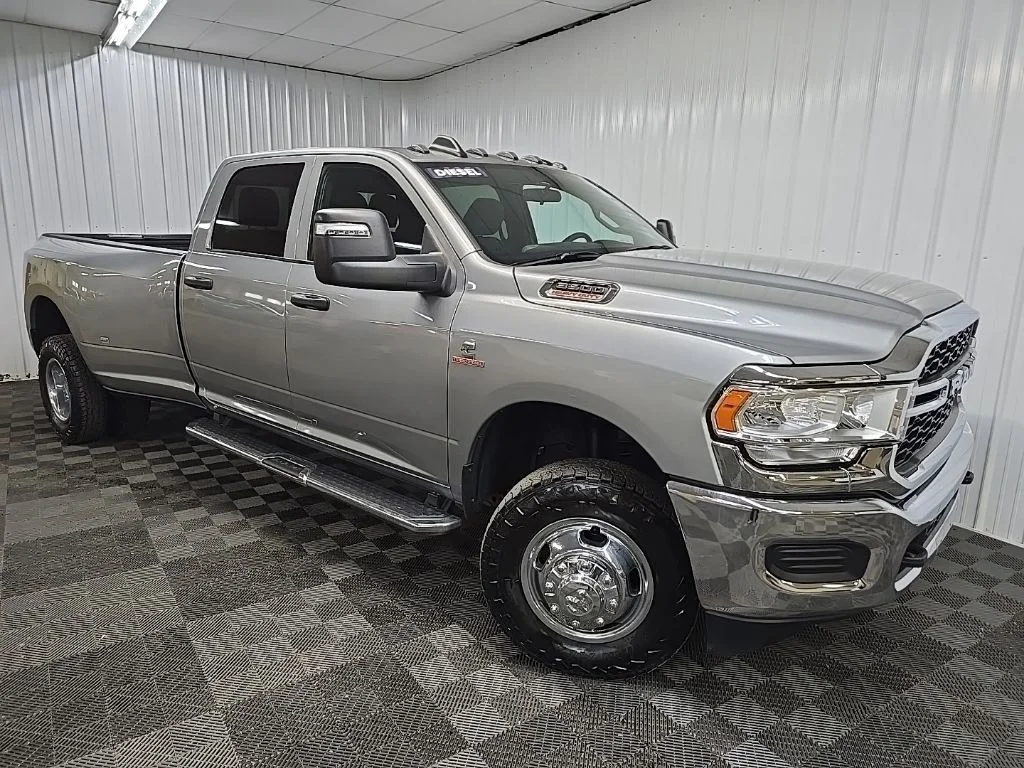 Used 2024 Silver Ram Tradesman image 7