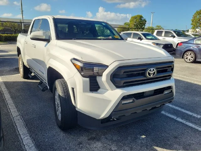 Used 2024 White Toyota SR5 image 3