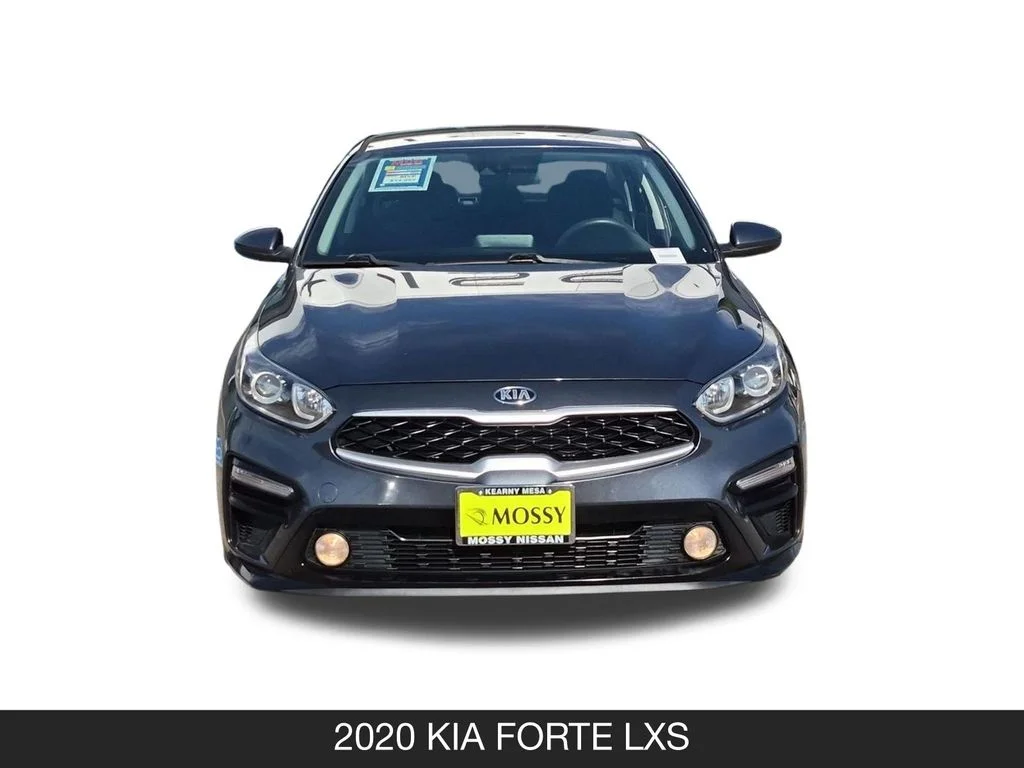 Used 2020 Gray Kia LXS image 4