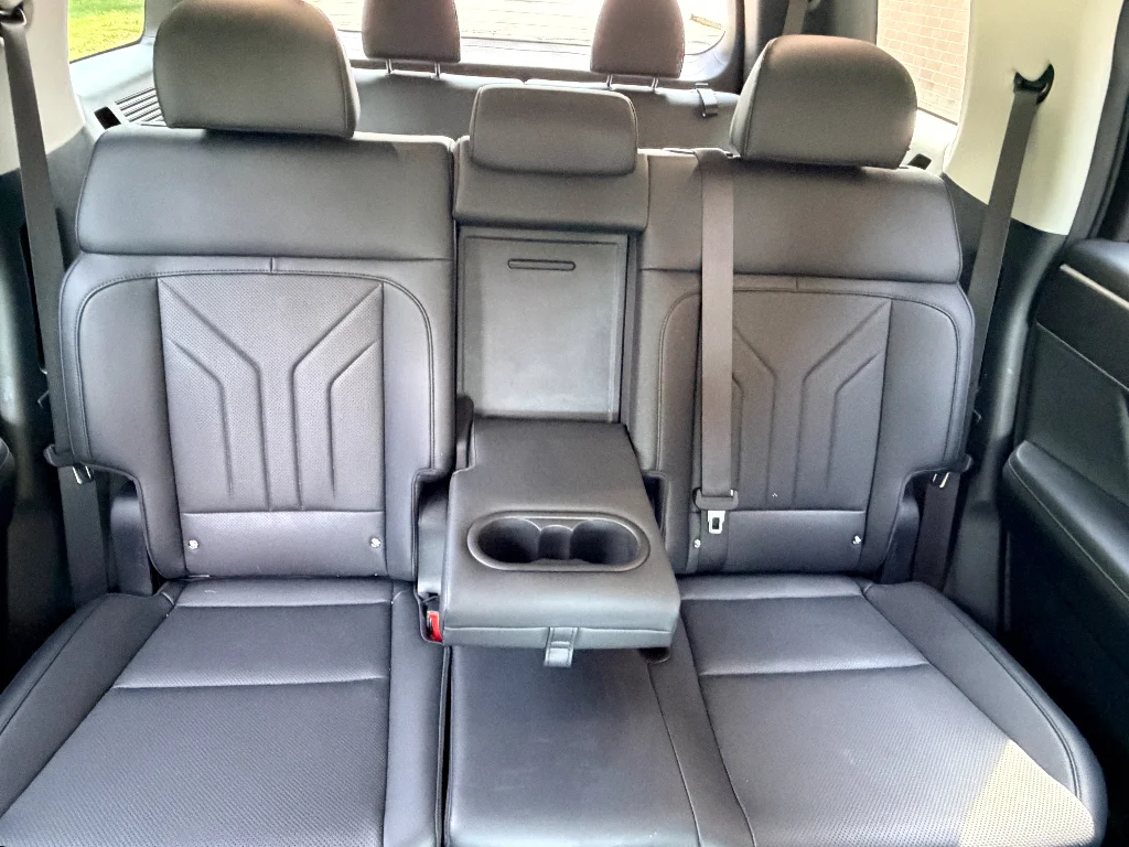 Used 2025 Rockwood Green Hyundai SEL image 28