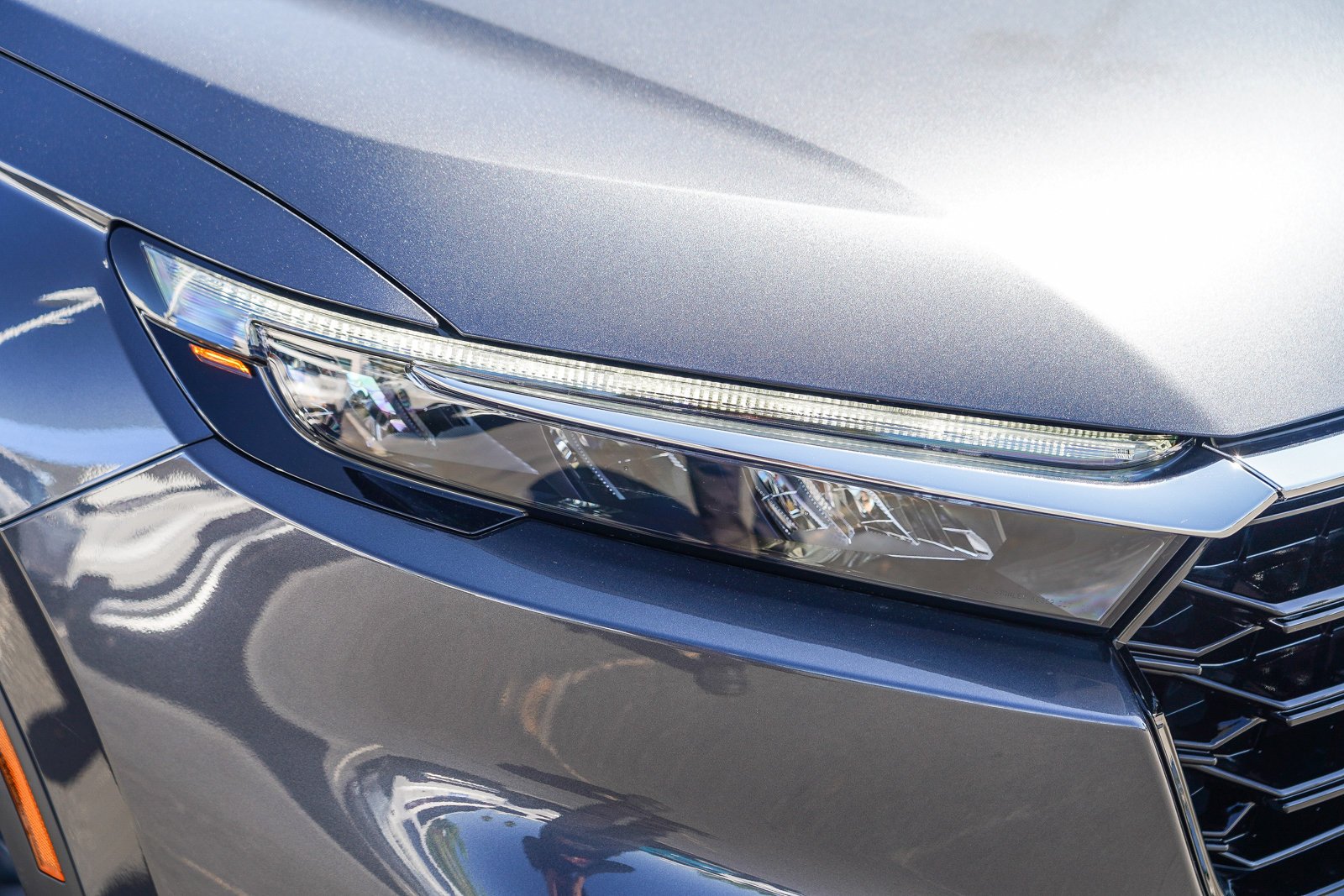 New 2027 Meteorite Gray Metallic Honda EX image 2