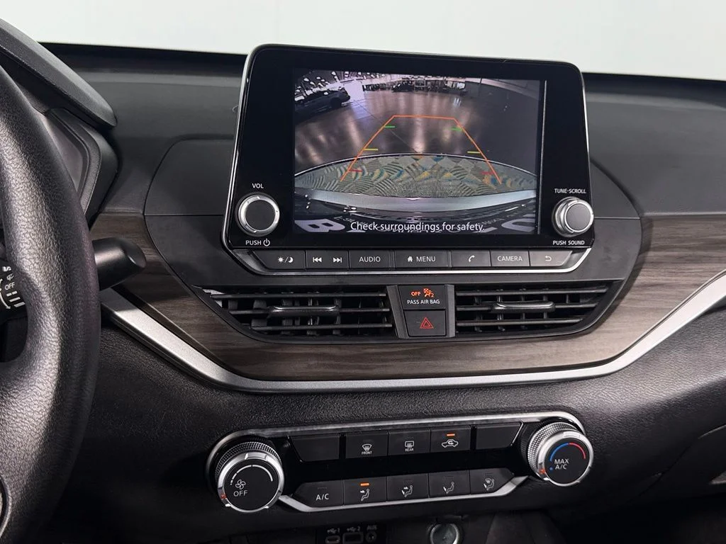 2025 Nissan Altima SV - Photo 18