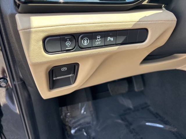 Used 2022 Black Acura Technology image 16