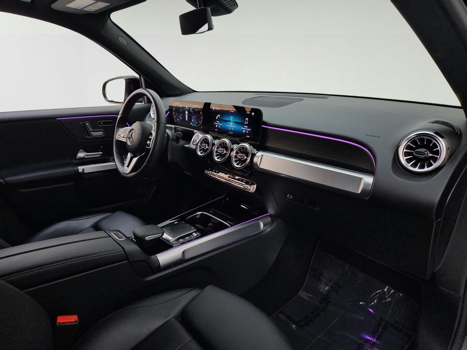 Used 2023 Night Black Mercedes-Benz GLB 250 image 27