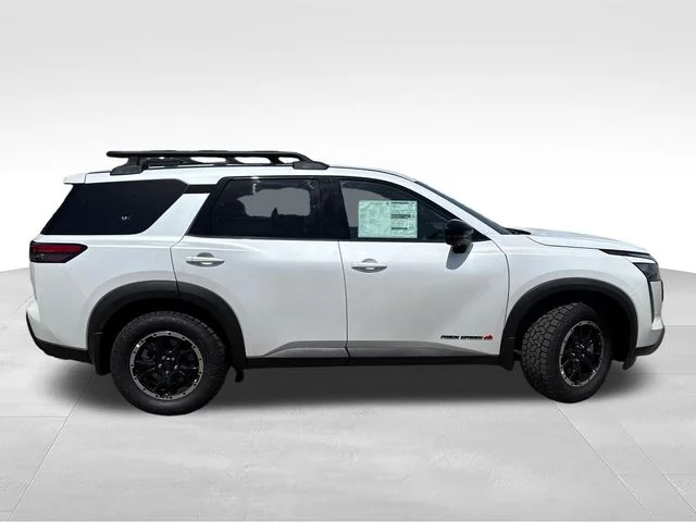 New 2026 Everest White Pearl TriCoat Nissan Rock Creek® image 8
