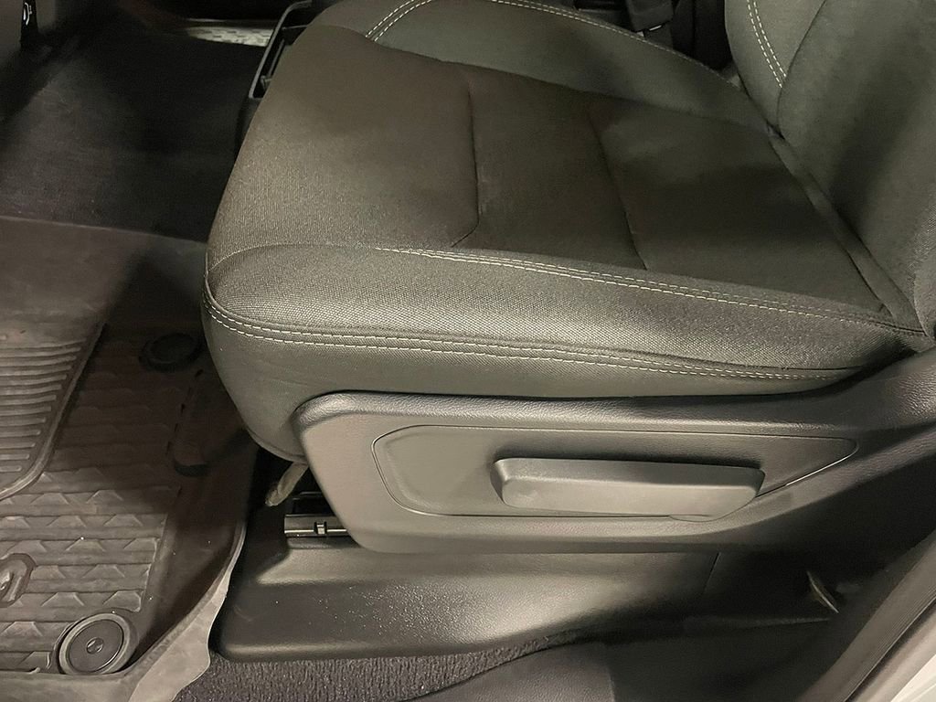 Used 2025 White Ram Big Horn image 21