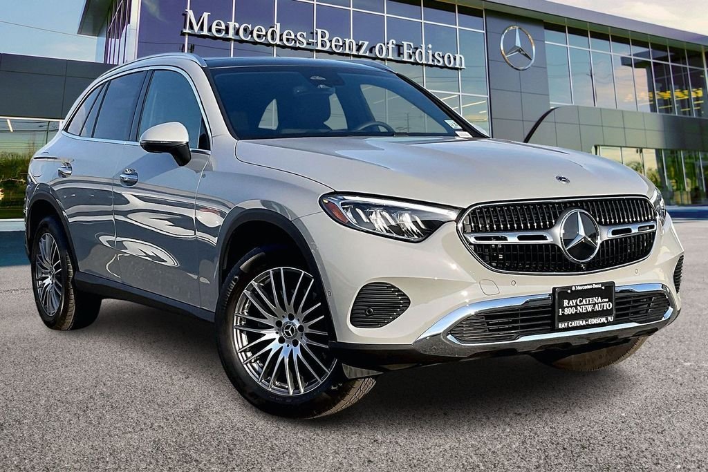 2026 Mercedes-Benz GLC Base