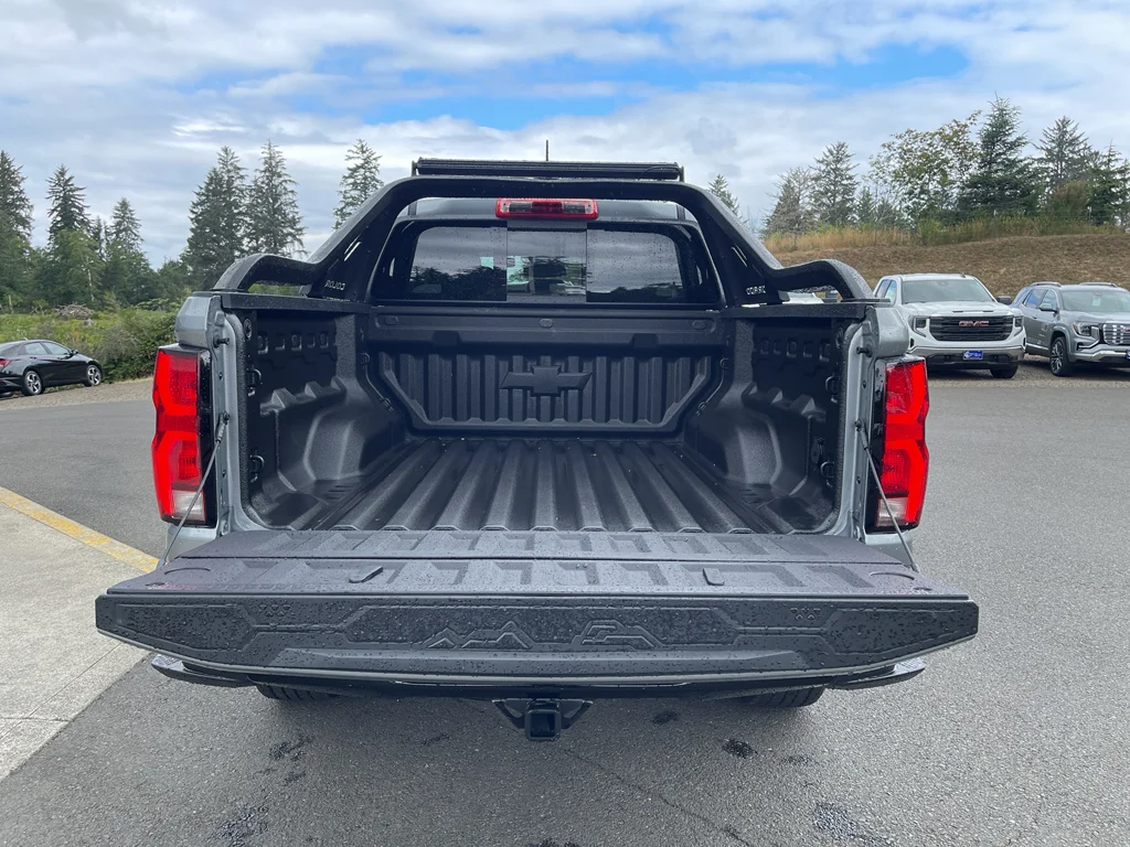 2025 Chevrolet Colorado Z71 - Photo 8