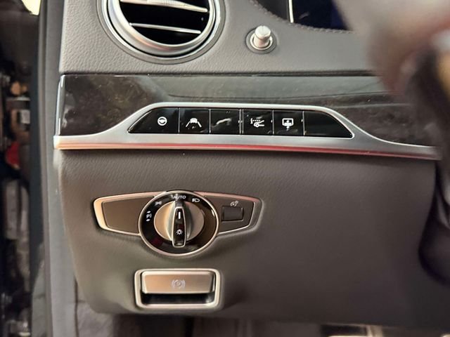 Used 2019 Black Mercedes-Benz S 560 image 21