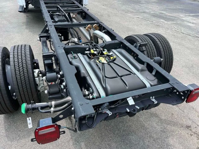New 2026 Oxford White Ford F-450® XL image 11