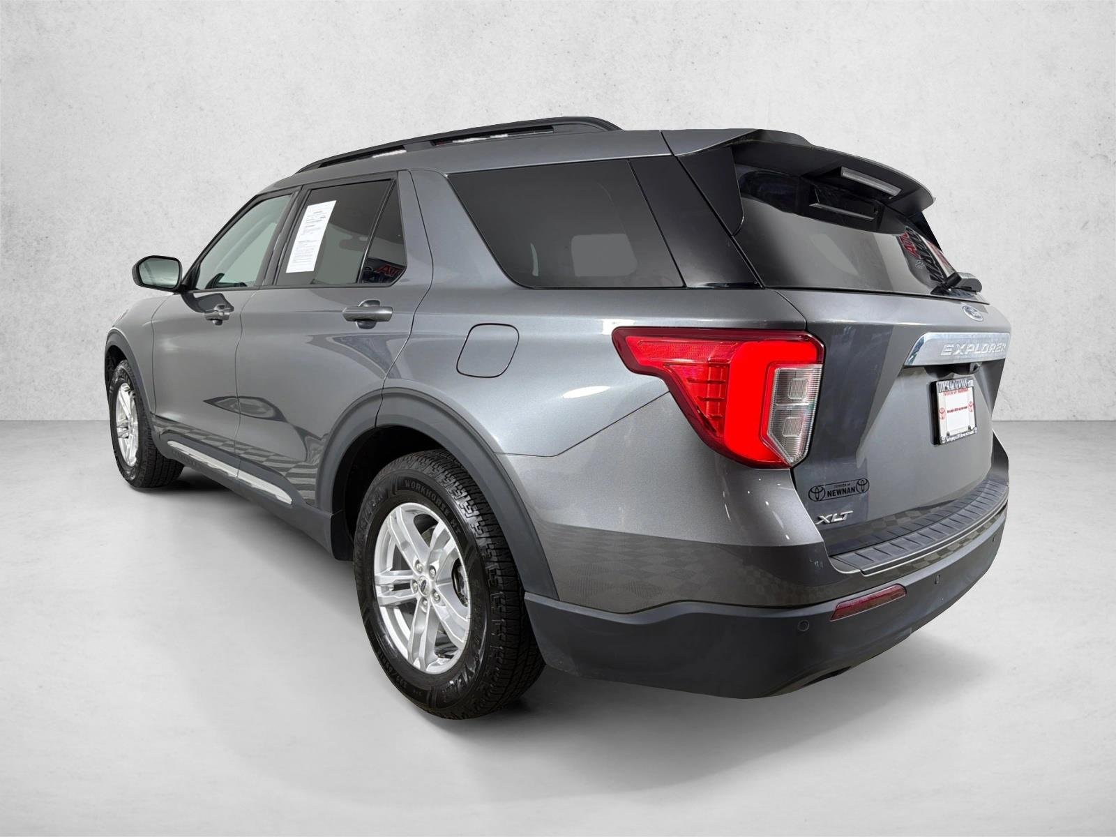 Used 2023 Carbonized Gray Metallic Ford XLT image 5
