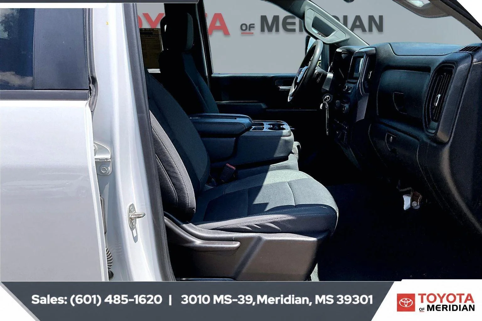 Used 2023 Summit White Chevrolet Custom image 6