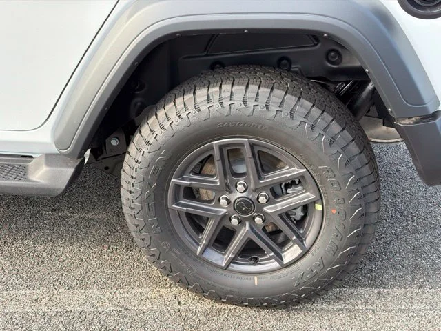New 2027 White Jeep Sport S image 6