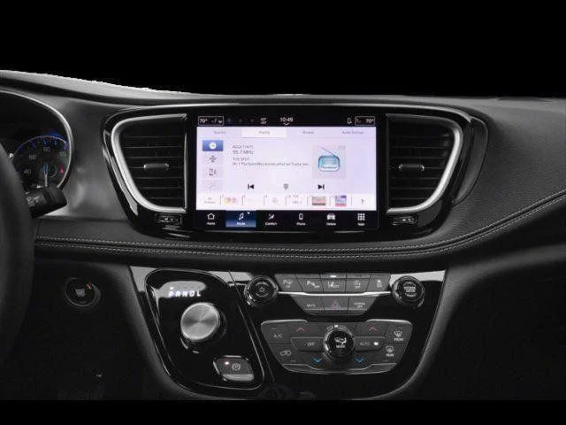 New 2026 Diamond Black Crystal Pearl-Coat Exterior Paint Chrysler Select image 14