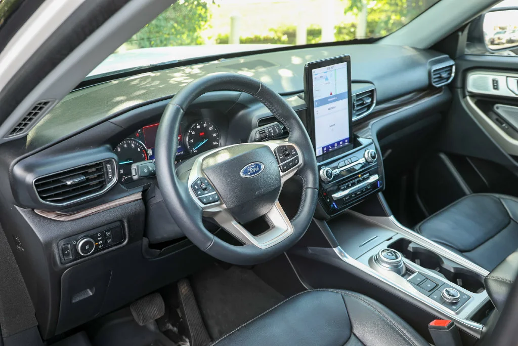 Certified Used 2023 White Ford Limited image 30
