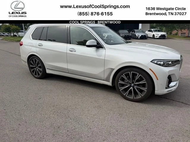2022 BMW X7 xDrive40i's photo
