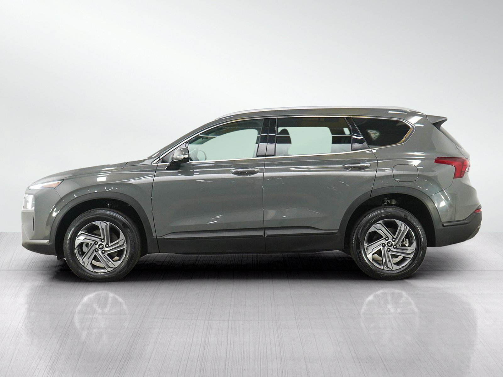 Used 2023 Hyundai Santa Fe SEL with VIN 5NMS2DAJXPH645489 for sale in Minneapolis, Minnesota