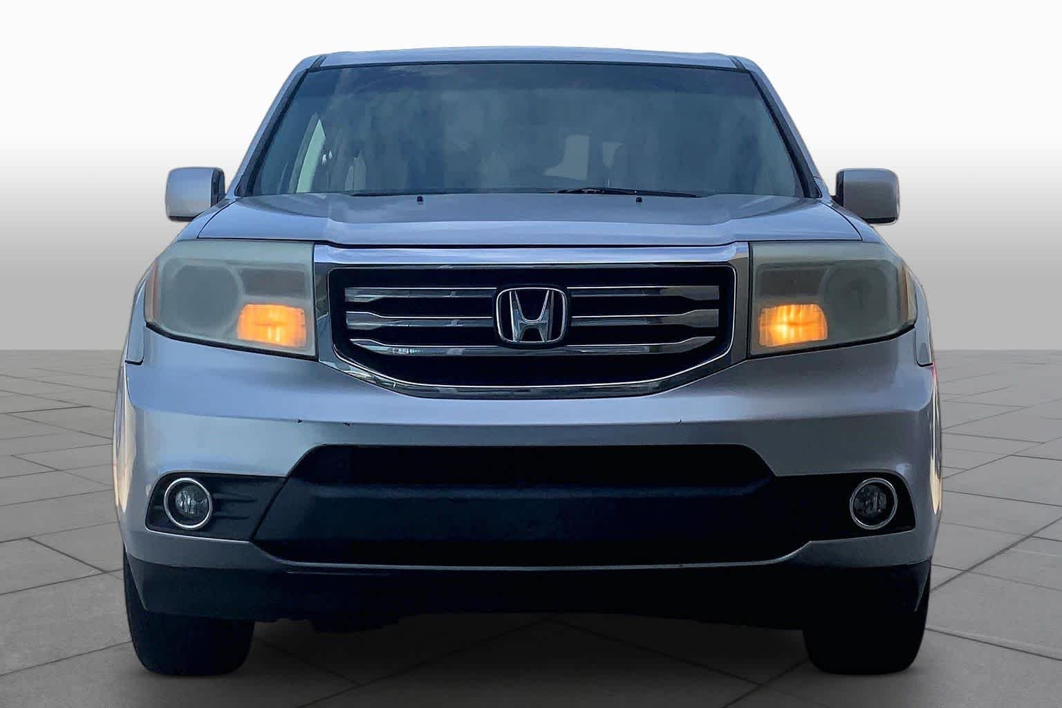 Used 2013 Alabaster Silver Metallic Honda EX-L image 3