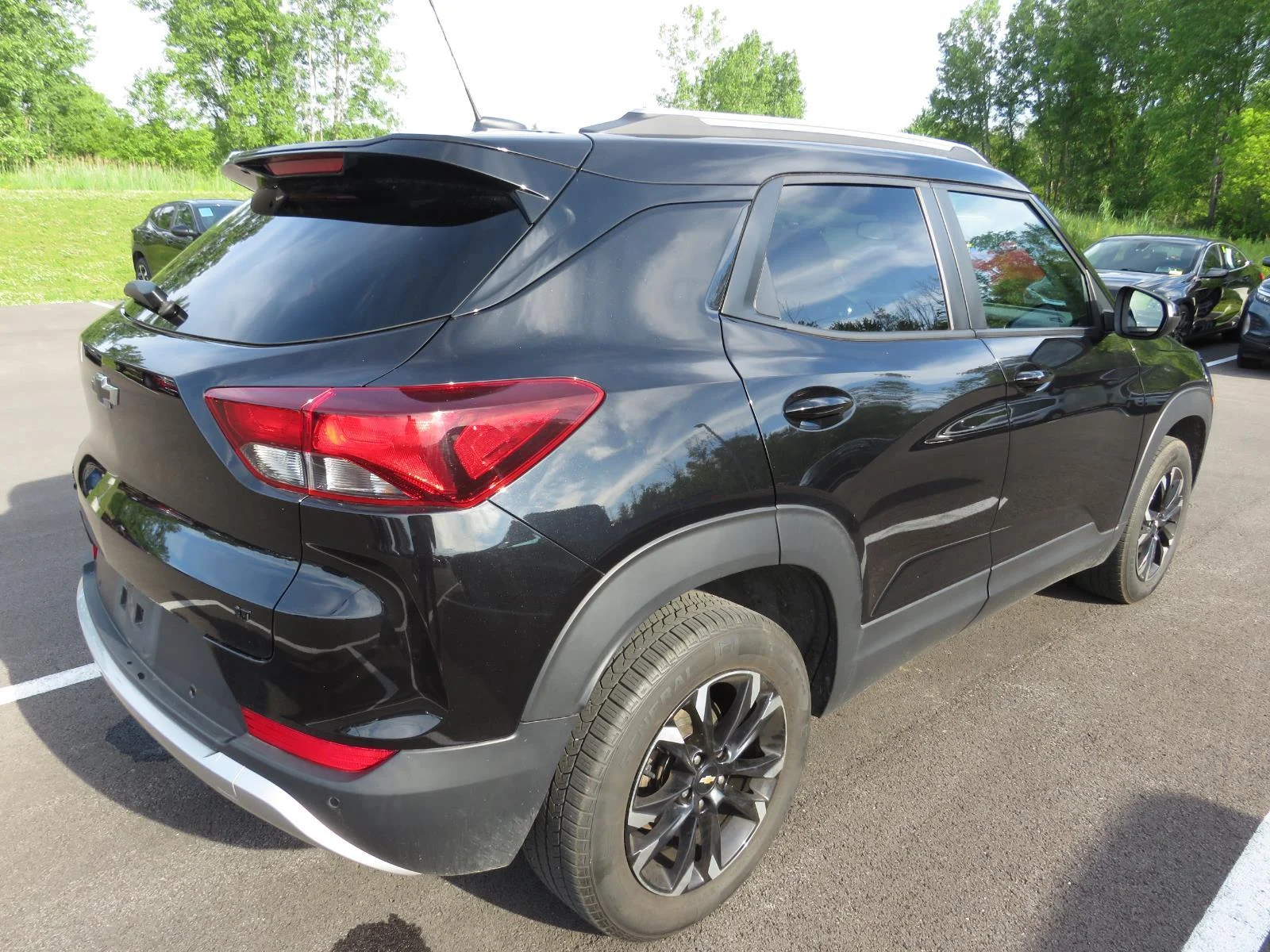 Used 2021  CHEVROLET TRUCK  image 7