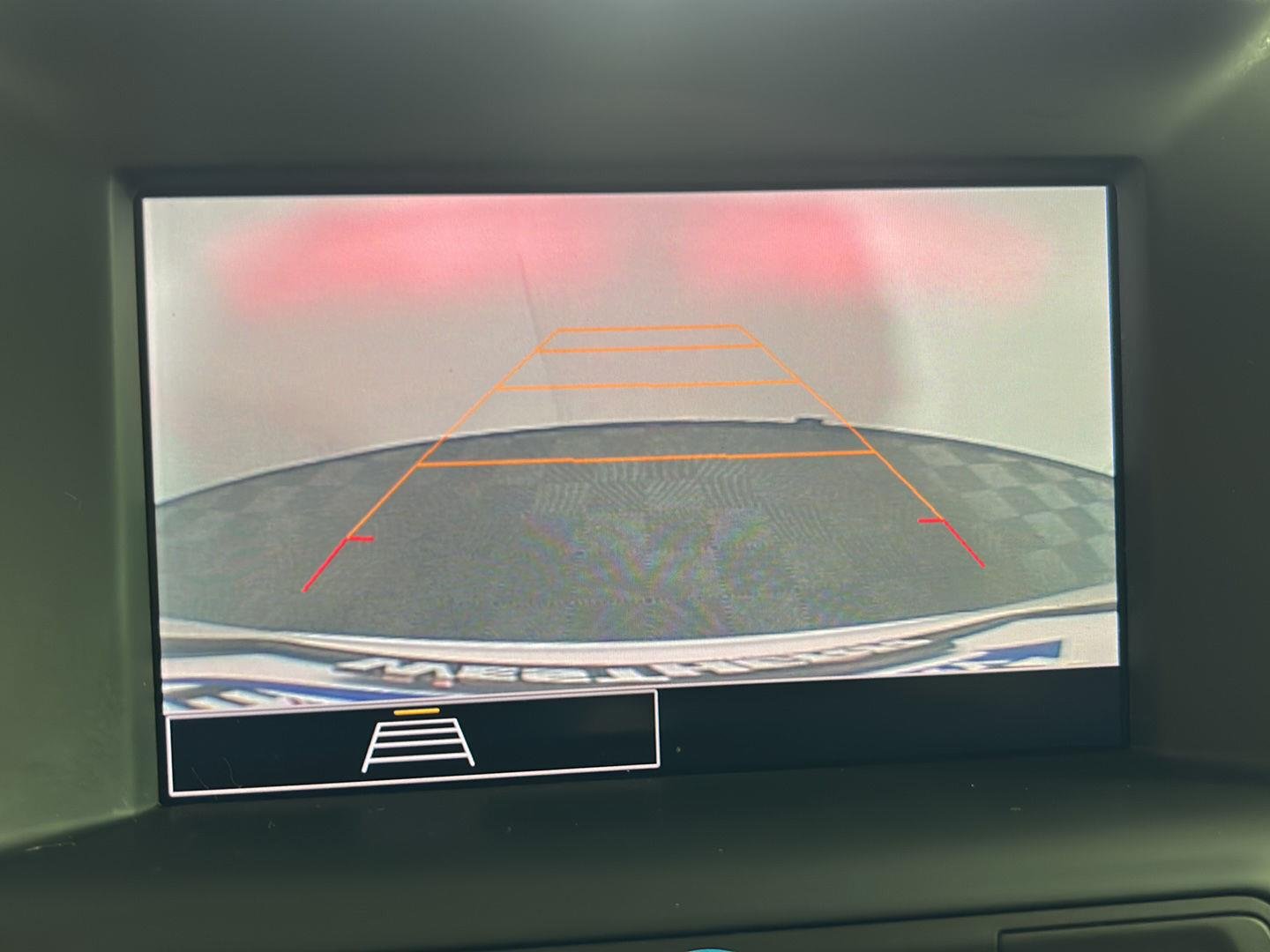 Used 2023 Summit White GMC SLE image 3