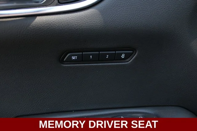 Used 2025 Green Cadillac Luxury image 4