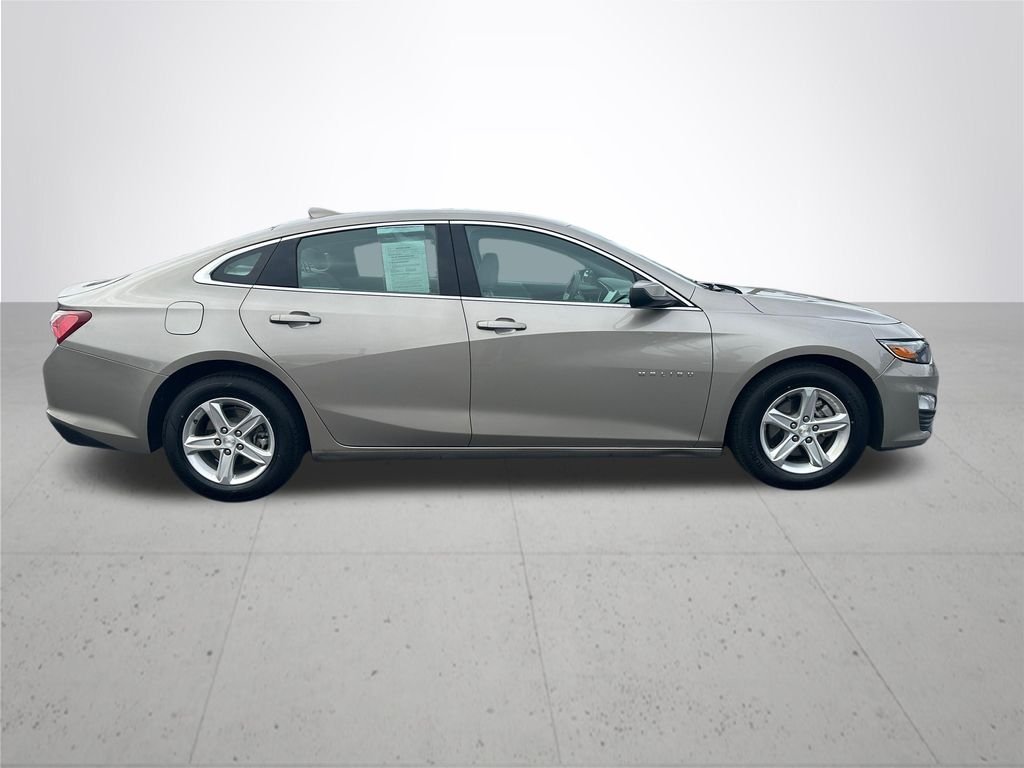 Used 2022 Gray Chevrolet LT image 6