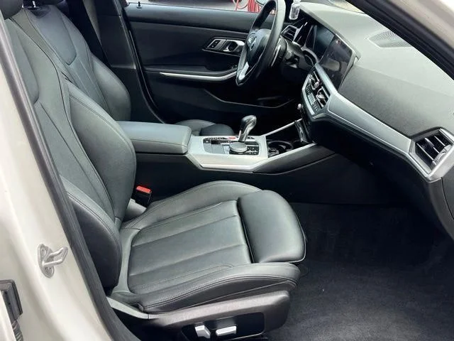 Used 2022 White BMW 330i image 19