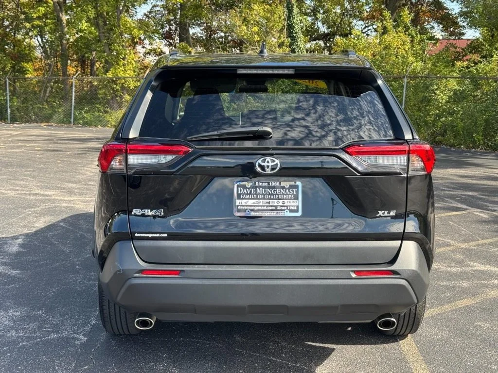 Used 2025 Black Toyota XLE image 7