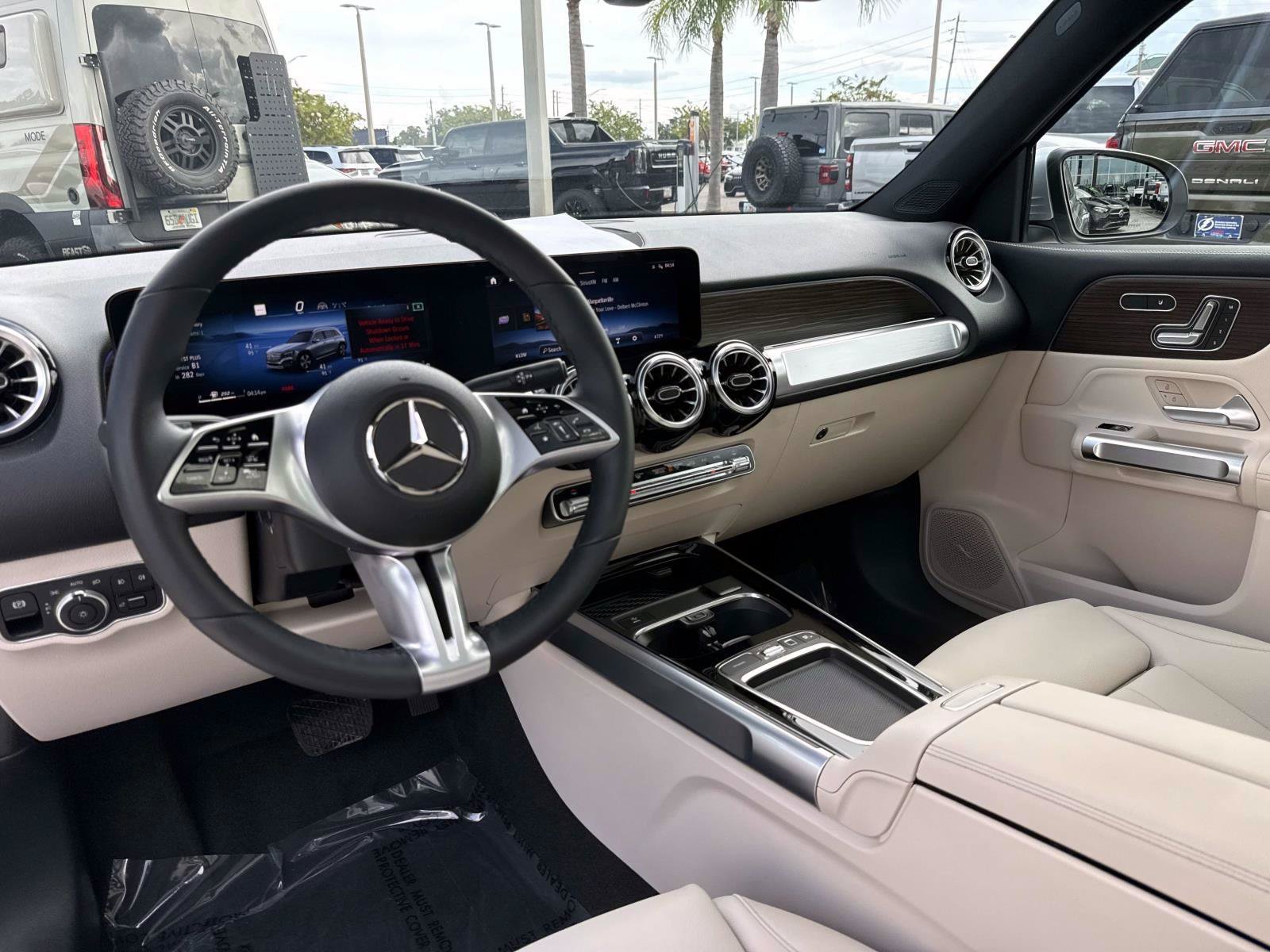 Used 2025 Silver Metallic Mercedes-Benz 250 image 16