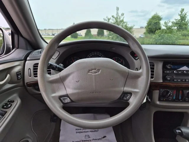 Used 2005 Silver Chevrolet Base image 18
