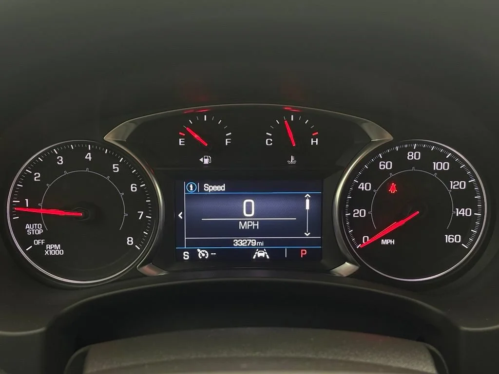 Used 2023 Summit White GMC SLE image 20