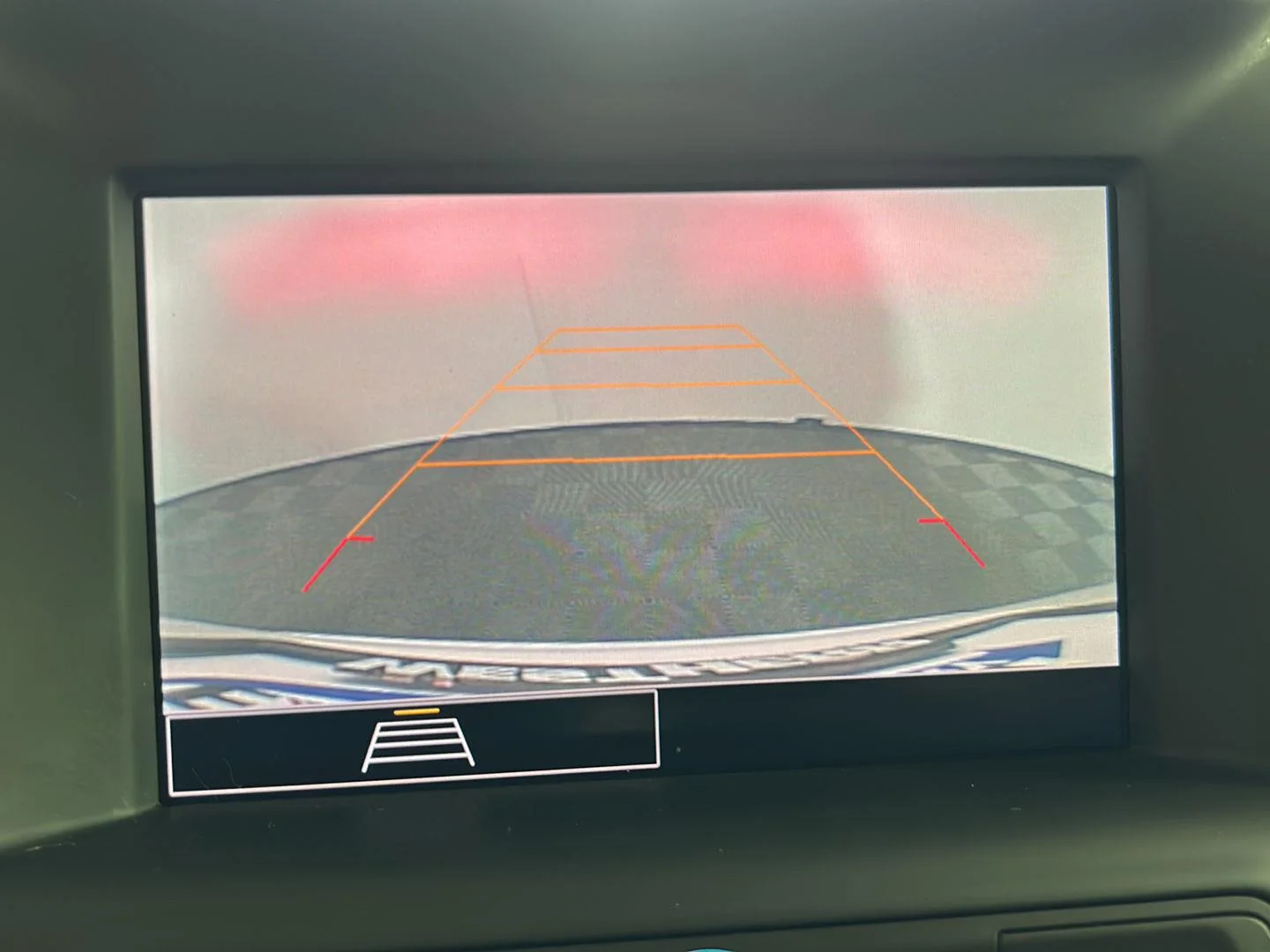 Used 2023 Summit White GMC SLE image 3
