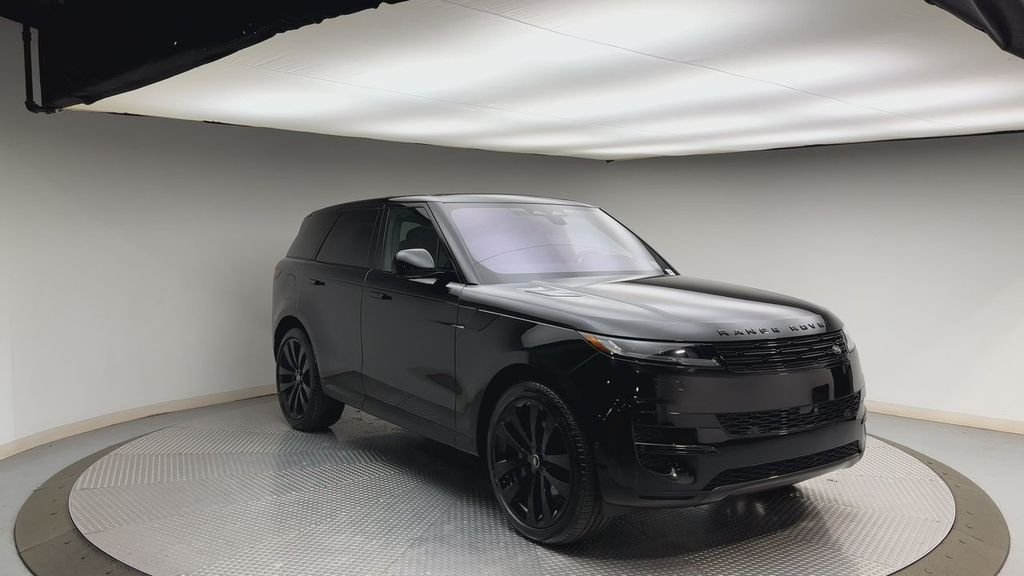 Used 2023 Santorini Black Metallic Land Rover SE image 8